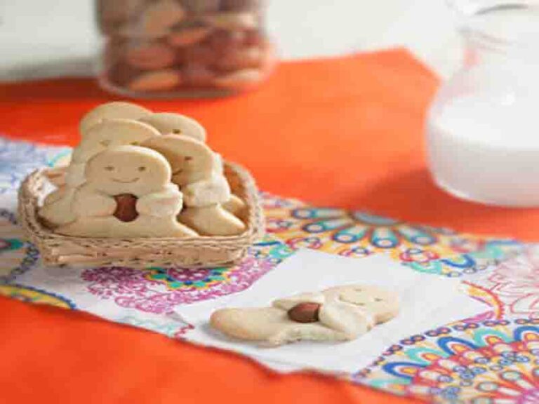 Fun cookies with almonds | Recipes for Kids